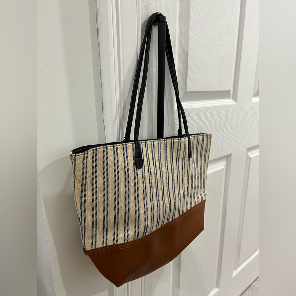 Sturdy and chic tote bag for everyday use